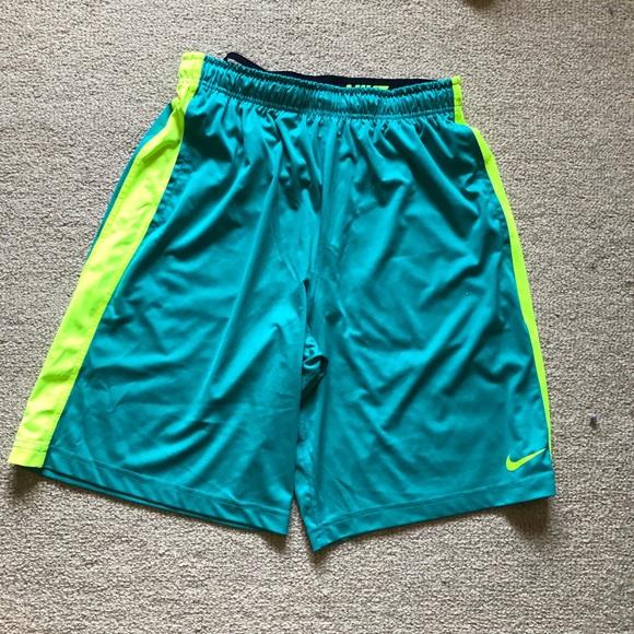 Nike shorts Size M Dri Fit - Picture 1 of 2
